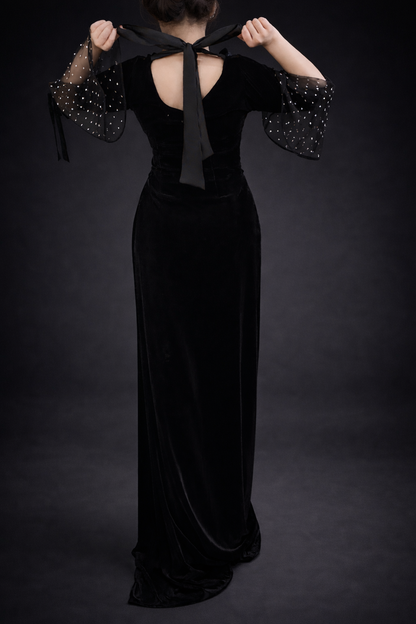 Morticia~ image 2